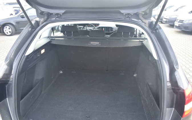 Peugeot 308 cena 49400 przebieg: 100508, rok produkcji 2019 z Wolbórz małe 137
